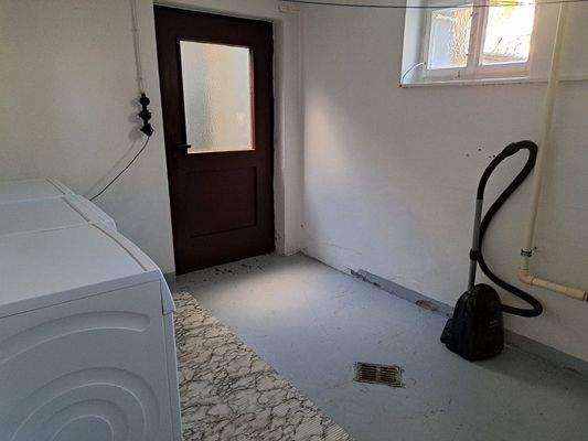 20UG Ausgang z. Garten.jpg