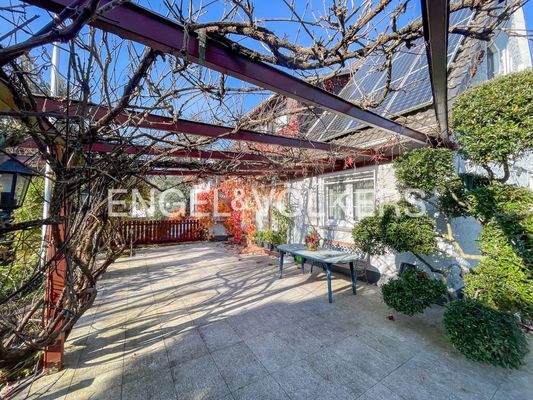 Idyllische, Weinbewachsene Terrasse