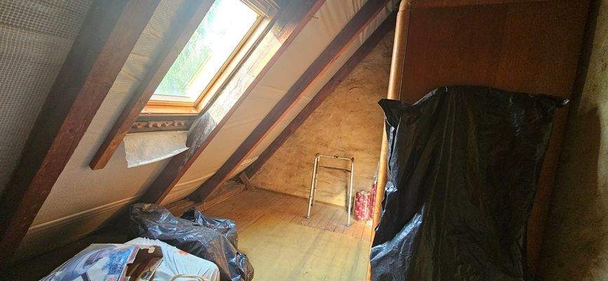 Abstellfläche auf dem Dachboden