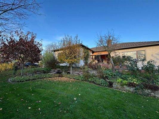 20251106_143418023_iOS