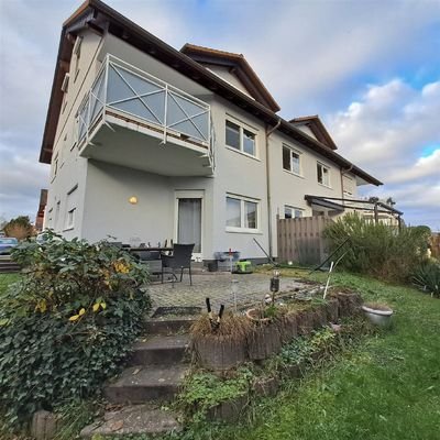 Terrasse   Gartenfläche