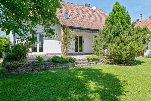 Rückwertige Hausansicht (2)