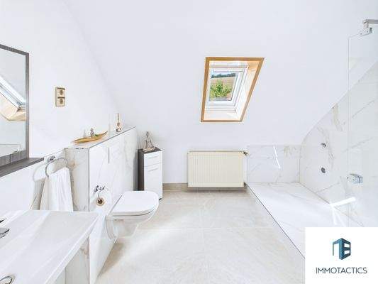 Tageslichtbad 2.OG Haupthaus