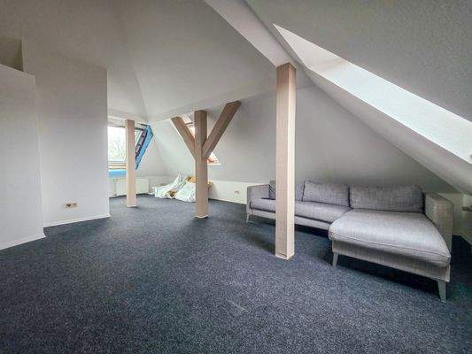 Dachegeschoss Raum 2