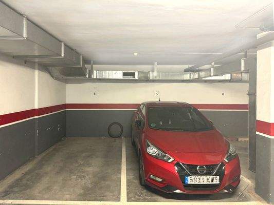 Garage für die Luxus Wohnung in Palma