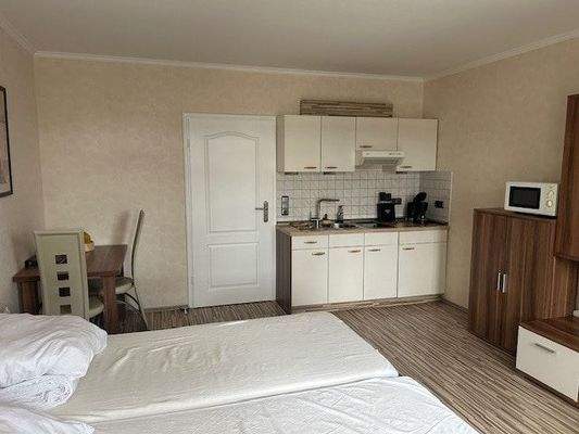 Wohn/Schlafzimmer und Küche