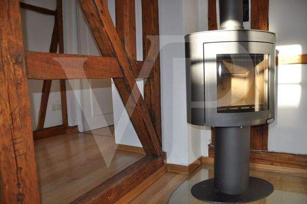 Wohnzimmer mit Kamin