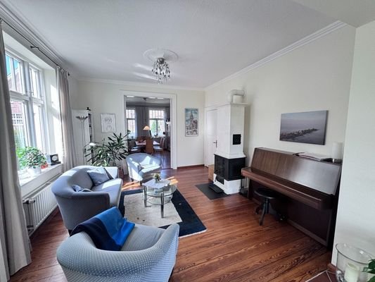 Wohnzimmer mit Grundofen