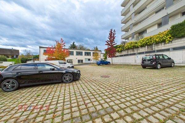 Allgemeine Parkplätze