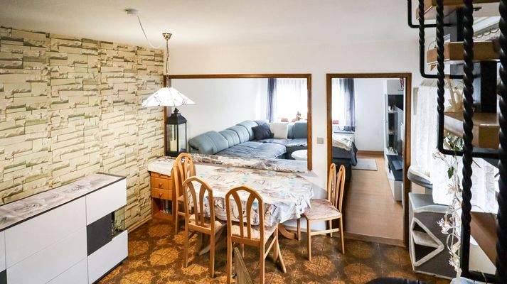 Eß- und Wohnbereich links