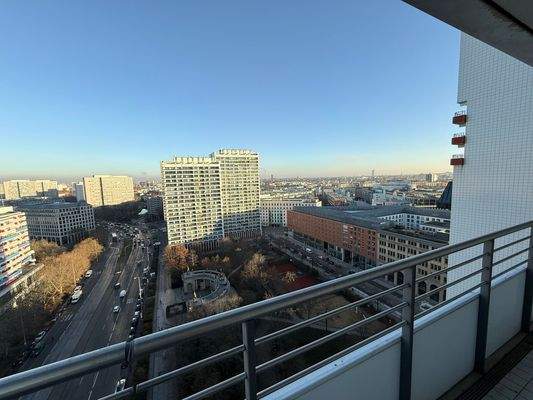 14_Balkon 1 Park und City Ost