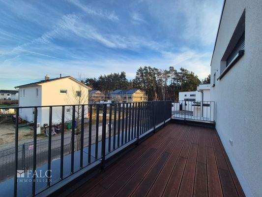 Balkon Straßenseite