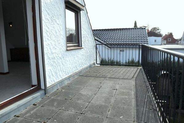 ... mit Balkonzugang