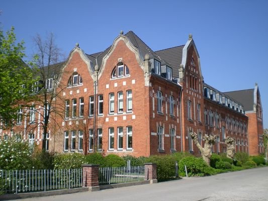 Dreiflügelhaus Süd-Ansicht
