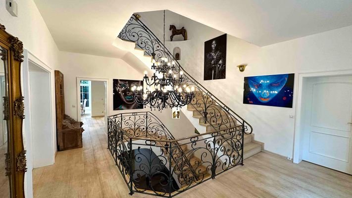 Treppenhaus anderer Blickwinkel.jpg