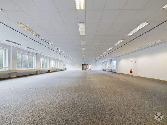 Eden-Ehbrecht-Immobilien_Büroflächen_Telekom-Gebäude_024