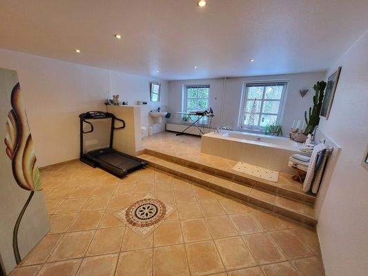 DG: Vollbad mit Fenster