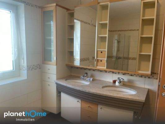 Badezimmer mit WC OG