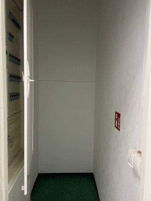 Ladenfläche - 8.JPG