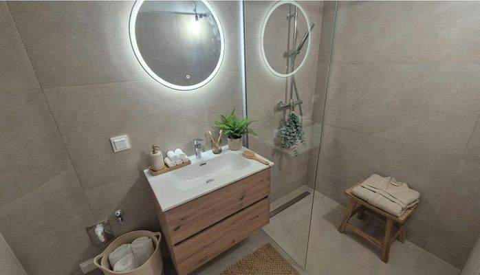 Virtual Staging: Bad