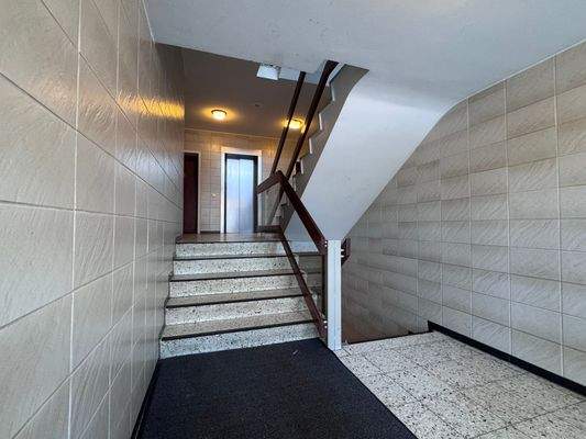 barrierearm - nur 5 Stufen bis zum...