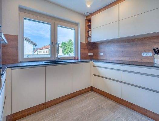 HP3-4-Zimmer-Wohnung-Liefering-Küchenausblick