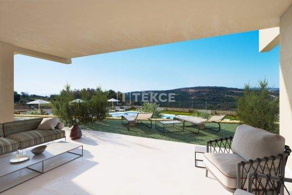 Brand New Real Estate Intertwined the Nature in Estepona