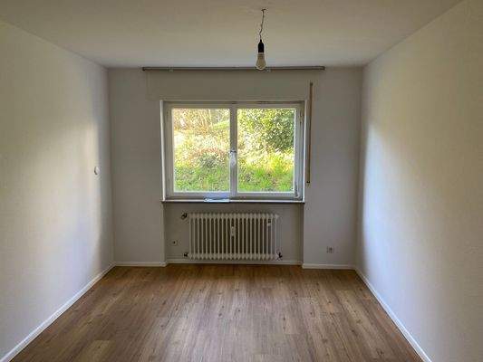 Wohnzimmer mit Fenster