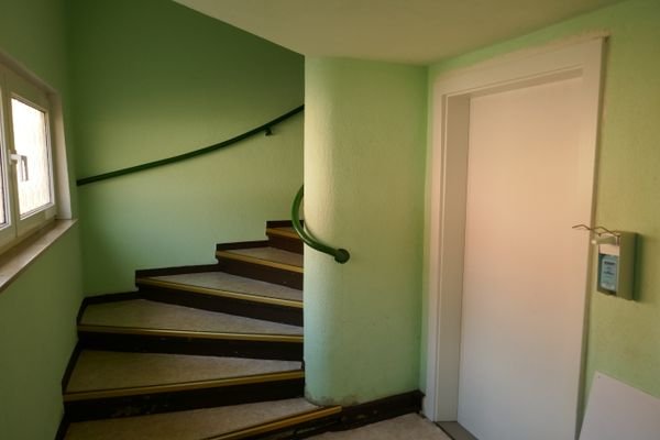 Treppenhaus zum 1. OG
