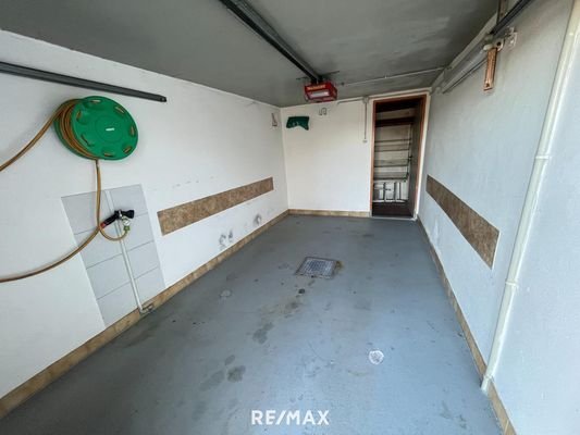 Garage 1