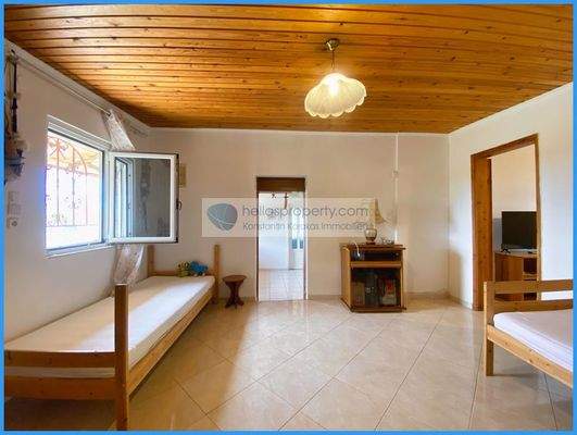 4ca8efbb4ae84d6993bf69977690a206-original