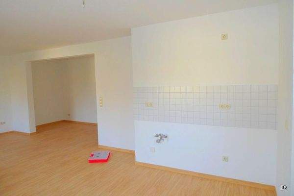 Küchenbereich mit Blick zur Schlafecke