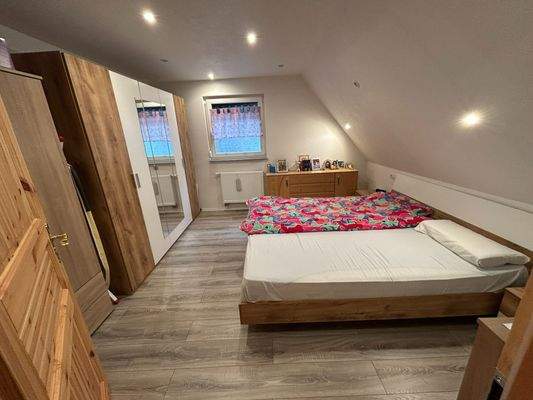 Schlafzimmer OG
