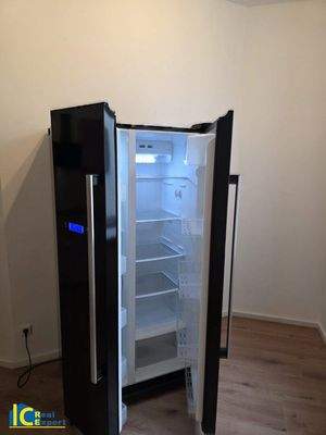 Side by Side Kühl-Gefrier Kombination