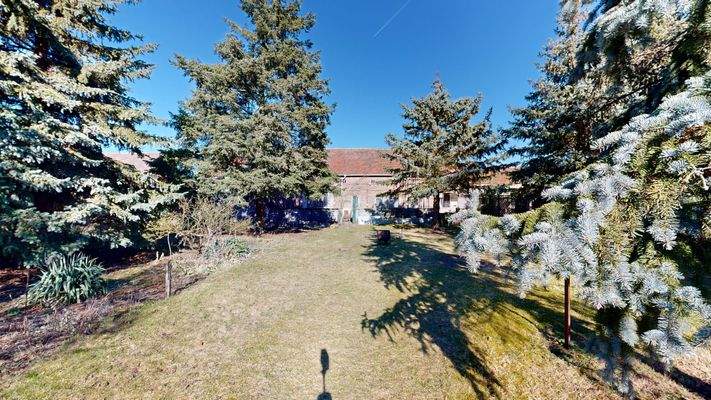 Mittleres Grundstück.jpg