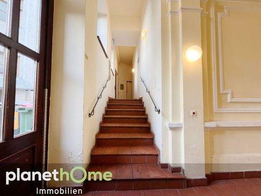 Gebaeude Eingangsbereich 2