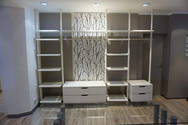 Einrichtung vorhanden