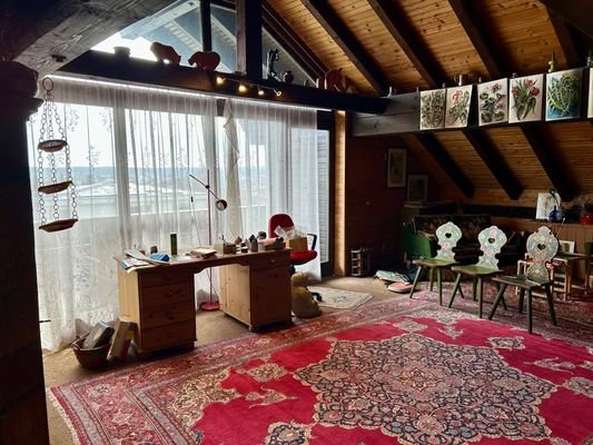 Dachstudio mit Loggia und Duschbad