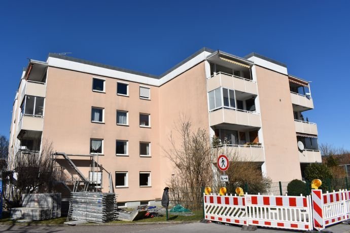 RG Immobilien - Nähe München, 1 Zimmer Wohnung mit Balkon