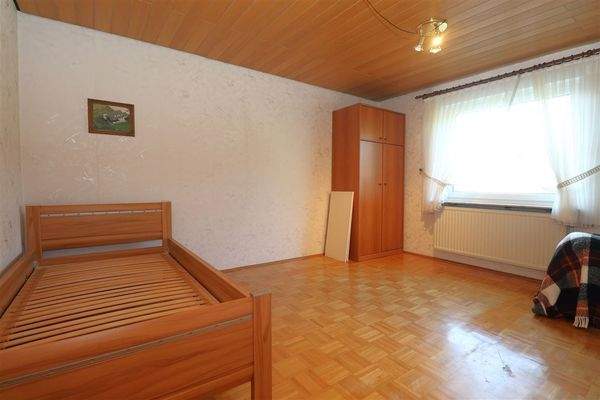 Zimmer Untergeschoss ELW