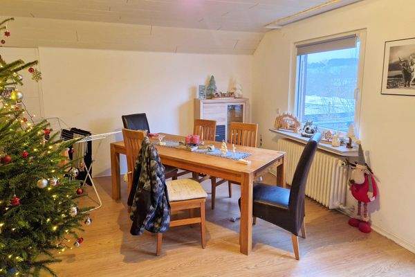 2593 Wohnhaus Dachgeschoss_Ruppichteroth (7).jpg