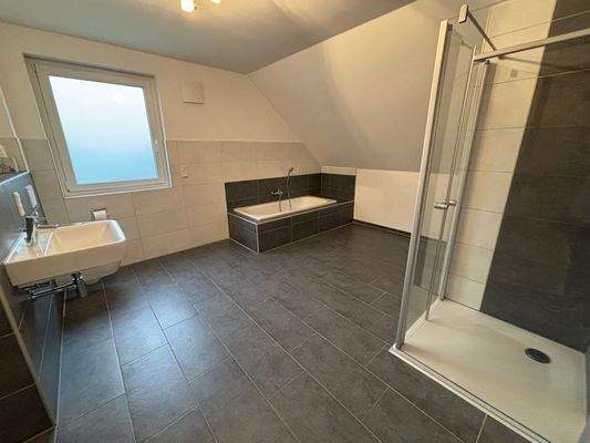 Badezimmer Dachgeschoss