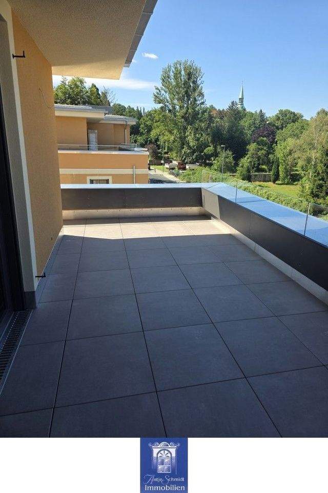 Exklusiver Familientraum! Umlaufende Dachterrasse! Tageslichtbad! - Foto 3