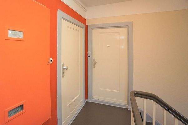 Wohnungseingang DG rechts