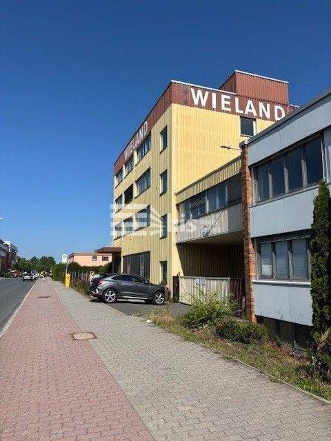 Erlangen Halle, Erlangen Hallenfläche