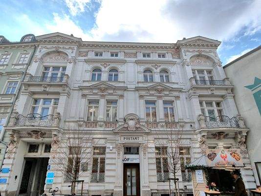 Straßenansicht Gebäude