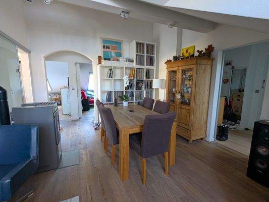 Schöne Essecke im Wohnzimmer