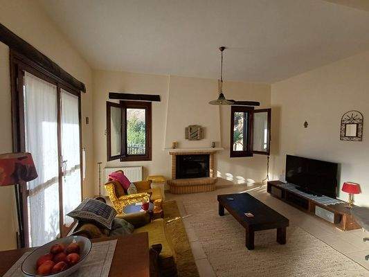 Villa-For-Sale-In-Theriso-Chania20240712_074313.jp