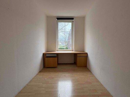 Arbeitszimmer 1. OG links