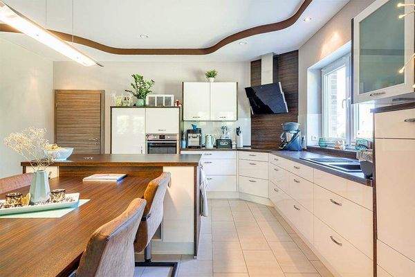 7_Küche mit Essbereich